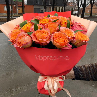 Согревает своим теплом